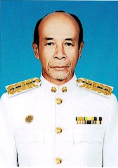 นายสมชาย ประดับศรี