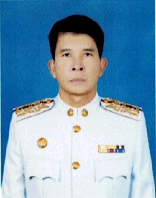นายสุเทพ  ห่อทอง